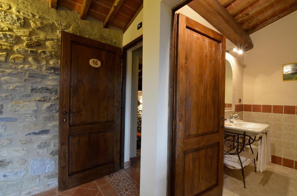 Отель Locanda La Casina Di Lilliano Кастелина ин Шианти Экстерьер фото