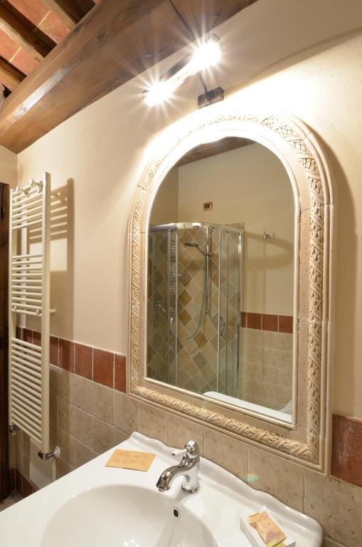 Отель Locanda La Casina Di Lilliano Кастелина ин Шианти Экстерьер фото